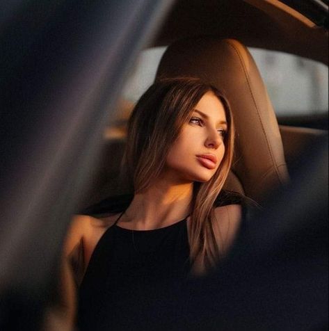 Car Photo Poses Women, Photo Pose With Car, Photoshoot In A Car, Portraits With Cars, Poses With Car Woman, Car Photoshoot Poses, Car Photography Poses Women, Car Poses Women, Creative Photo Editing Ideas