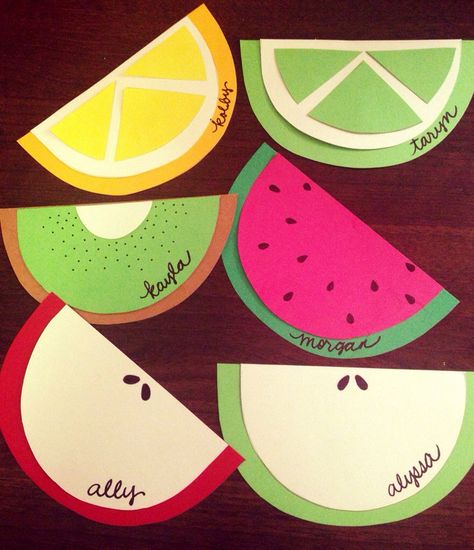 Fruit: a fun and colorful collection of fruit, all made from one simple template that you'll be able to download for free. For more ideas, go to theraguide.wordpress.com Resident Assistant Door Decs, Ra Door Tags, Cubby Tags, Dorm Door Decorations, Ra Door Decs, Ra Themes, Dorm Door, Door Decks, Fruit Crafts