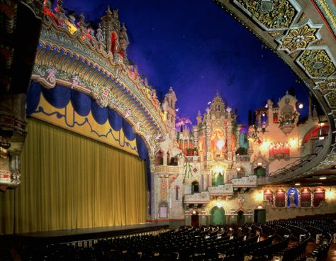 The ornate Majestic Theatre is one of the few remaining vintage vaudeville movie palaces. Alamo Drafthouse, Historic Theater, Majestic Theatre, Theater Architecture, Blue Ceilings, A Night At The Opera, Texas City, San Antonio Tx, San Antonio Texas