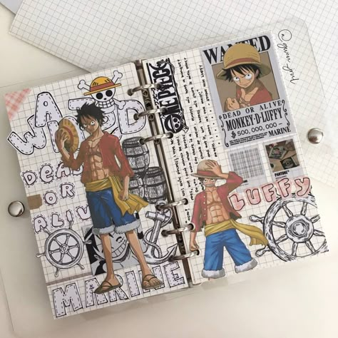 One Piece Scrapbook, One Piece Anime Journal, One Piece Journal Ideas, Anime Journal Cover, Drawing Ideas Journal, Scrapbook Drawing Ideas, One Piece Journal, Bullet Journal Films, Library Anime