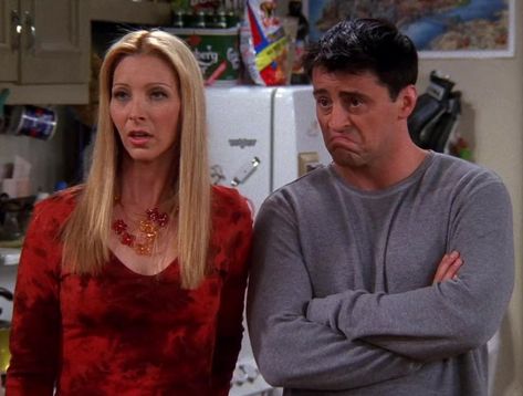 FRIENDS 2001 (S8 E3) Phoebe and Joey Joey Tribbiani And Phoebe Buffay, Friends Joey And Phoebe, Dr Characters, Joey And Phoebe, Friends Phoebe, Joey Friends, Lisa Kudrow, Big Feelings, Matt Leblanc