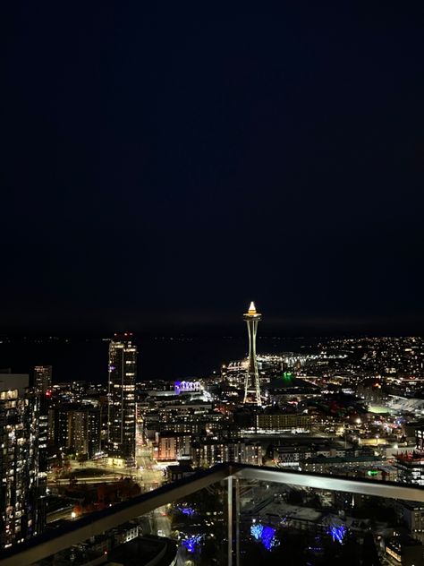 Seattle Apartment View, Seattle Apartment Aesthetic Rain, Seattle Night Aesthetic, Space Needle Seattle Photography, Seattle Washington Apartments, Seattle Penthouse, Seattle At Night, Uw Seattle, Rainy Seattle