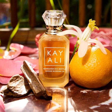 VACATION IN A BOTTLE Mini Perfume Set - KAYALI | Sephora Kayali Perfume, Fragrance Layering, Perfume Tips, Girl Perfume, My Perfume Collection, Perfume Storage, Fragrance Lab, Perfumes And Lotions, Smell Nice