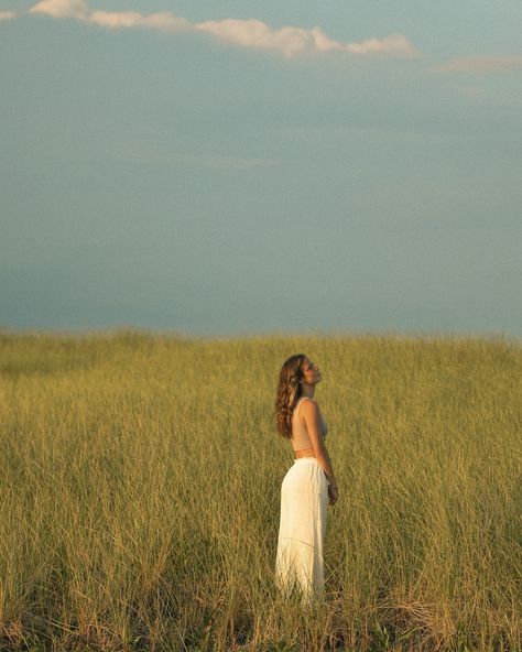 senior shoot @ the beach <33 - - #photography #photo #portrait #portraitphotography #pursuit #seniorpictures #classof2025 Portrait Beach, Beach Grass, Beach Ideas, Senior Photos, Senior Pictures, Portrait Photography, The Beach, Mirror, Wardrobe