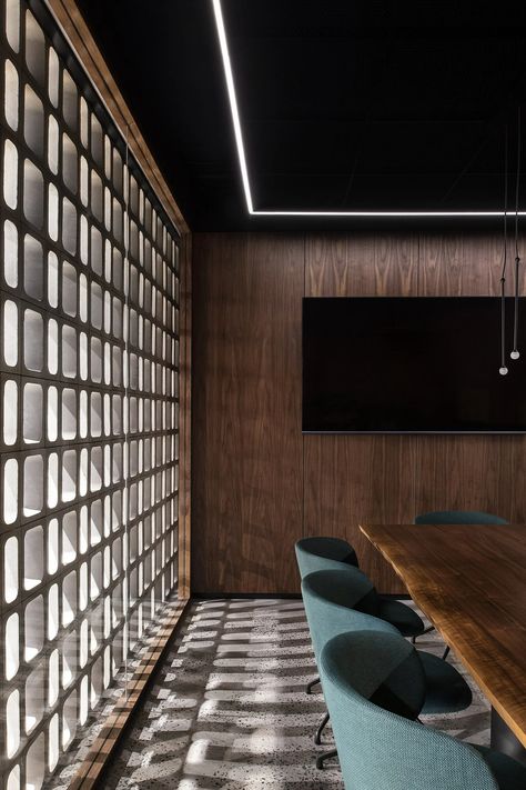 Fanuli Contract by Bradhly Le | Australian Interior Design Awards Interior Design Office Space, Hotel Conference Rooms, Conference Room Design, Meeting Room Design, Corporate Interior Design, Australian Interior, Corporate Office Design, Australian Interior Design, Interior Design Awards