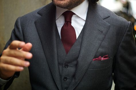 Charcoal suit and burgundy tie Charcoal Suit, Burgundy Tie, Maroon Wedding, Suits Men, Wedding Groomsmen, Groomsmen Suits, Red Tie, Groomsmen Attire, Gray Suit