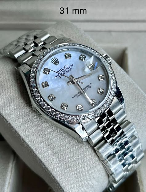 Rolex Watches Women Classy, Women Rolex Watches, Luxury Watches Women, Pretty Watches, Rolex Diamond, Rolex Watches Women, Fancy Watches, Rolex Women, Expensive Jewelry Luxury