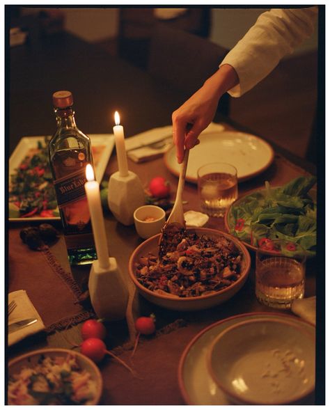 Medium format photography, 120mm, Mamiya 645, dinner Medium Format Photography, Mamiya 645, Medium Format Film, Photography Series, Film Inspiration, Documentary Photography, Documentaries, Film, Photography