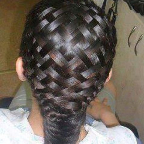 Beautiful Samoan braid...i should practice this so when i make a mat it's a little easier Basket Weave Braid, Cool Braids, Braids For Black Hair, Fish Tail Braid, Crazy Hair, Love Hair, Hair Art, Great Hair, Gorgeous Hair