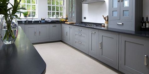 5 Advantages of Black Granite Worktops Black Granite Countertops Kitchen, Dark Granite Countertops, Black Granite Kitchen, Black Kitchen Countertops, Granite Worktops, Dark Grey Kitchen, Black Granite Countertops, Black Countertops, Dark Granite