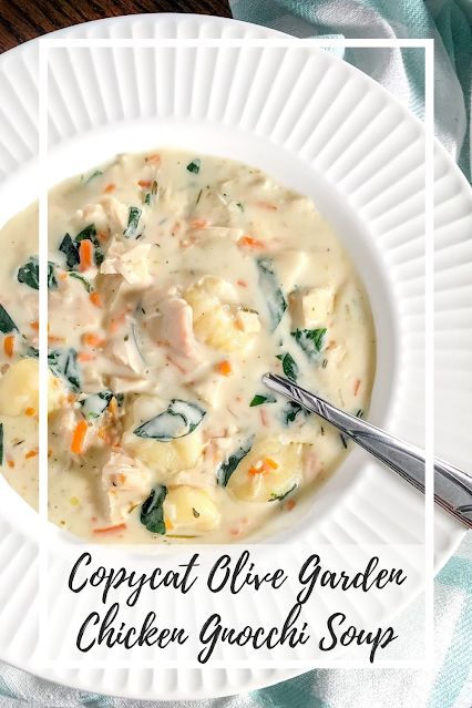 The copycat recipe for Olive Gardens chicken gnocchi soup has pillowy gnocchi in a creamy, herby sauce with shredded carrot and chopped spinach! Rotisserie Chicken Gnocchi Soup, Rotisserie Chicken Gnocchi Recipes, Rotisserie Chicken Gnocchi, Low Carb Chicken Soup, Rotisserie Chicken Soup, Olive Garden Chicken Gnocchi, Olive Garden Chicken, Chicken Gnocchi Soup Olive Garden, Cream Pasta