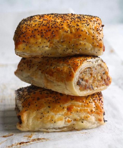 Victoria Theng•Melbourne Food on Instagram: “Pork & Fennel Sausage Rolls with Caramelised Onion Chutney 🤎 perfect for summer BBQs 🥳 Swipe left for recipe, and remember to SAVE this…” Sourdough Bakery, Caramelised Onion Chutney, Everything Seasoning, Homemade Sausage Rolls, Onion Chutney, Fennel Sausage, Caramelised Onion, Ground Sausage, Homemade Sausage