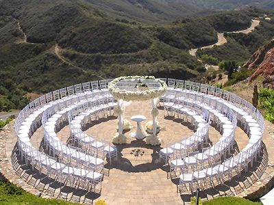 Wedding Ceremony Layout Chairs, Wedding Ceremony Sitting Arrangement, Chair Arrangement Wedding Ceremony, Wedding Ceremony Seating For 150, 50 Person Wedding Ceremony, Spiral Wedding Seating, Round Wedding Ceremony Seating, Alternative Wedding Seating, Unique Wedding Ceremony Seating