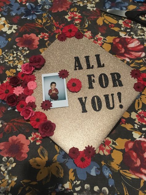 Associates Degree Graduation Cap Ideas, Mommy Graduation Cap, Graduation Cap Designs Associates Degree, Rip Graduation Cap Ideas, Graduation Cap Designs Family, Graduation Cap Mom, Teen Mom Graduation Cap, Graduation Cap Designs With Pictures, Graduation Cap Simple