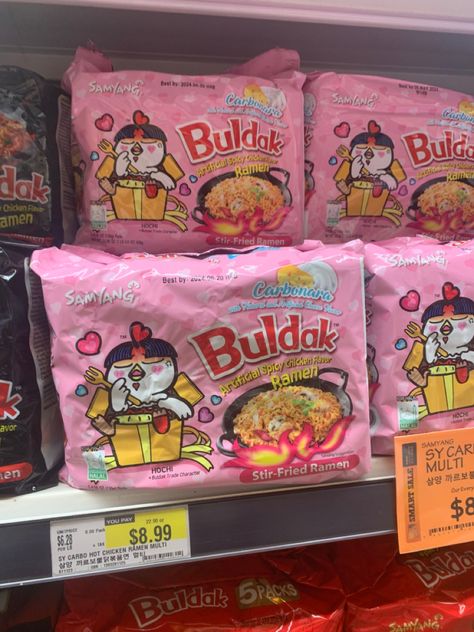 Buldak brand spicy chicken noodles with light pink package. Pink Ramen Noodles, Budak Noodles, Pink Noodles, Buldak Carbonara, Buldak Ramen, Packed Snacks, Cute Easy Animal Drawings, Korean Noodles, Korea Food