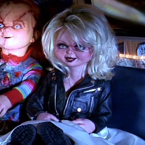 Diy Bride Of Chucky Costume, Bride Of Chucky Movie, Chucky Images, I'm Not Into Short Guys, Chucky Outfit, The Bride Of Chucky, Chucky Cosplay, Chucky X Tiffany, Tiffany Chucky Bride Aesthetic