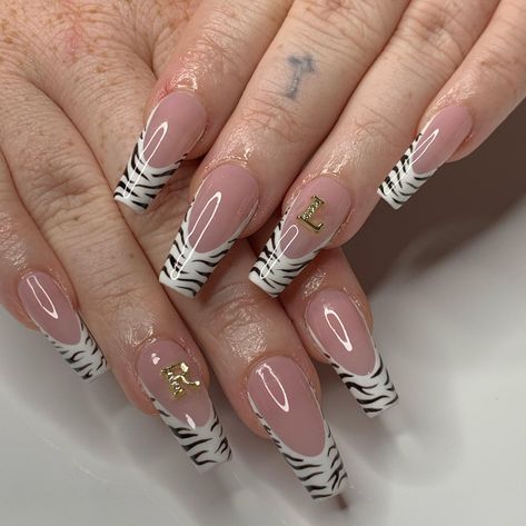 Zebra print frenchies 🦓🤍 @courtneychristian___ Thanks for looking! 🤍 • • • • • • • #nsi #brisbanenails #brisbane #nails #nailart #qld #lish #popular #trending #nailtech #explorepage #explore #exploremore #exploreaustralia #heartnails #nudenails #frenchies #french #frenchnails #brisbanenails #northbrisbane #brisbanenailart #morayfield #morayfieldnails #pintrestnails Zebra Print Tip Nails, Brown Zebra Nails, Nails Balerin, Zebra French Tip Nails, Frenchies Nails, Zebra Print Nails, Classy Acrylic, Zebra Nails, Print Nails