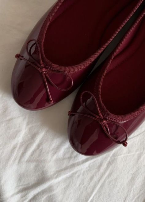 Cranberry Color Aesthetic, Maroon Red Aesthetic, Cranberry Aesthetic, Tony Bianco Heels, Maroon Aesthetic, Burgundy Aesthetic, Zapatos Mary Jane, Cherry Wine, I Love Winter