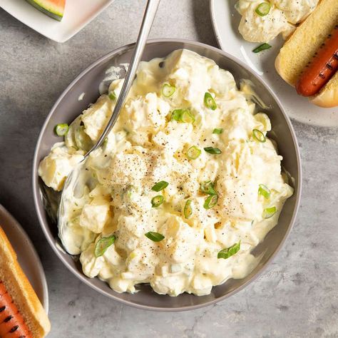 Old Fashioned Potato Salad, Potatoe Salad, Southern Potato Salad, Liquor Shelf, Potato Salads, Side Salads, Classic Potato Salad, Picnic Recipes, Creamy Potato Salad