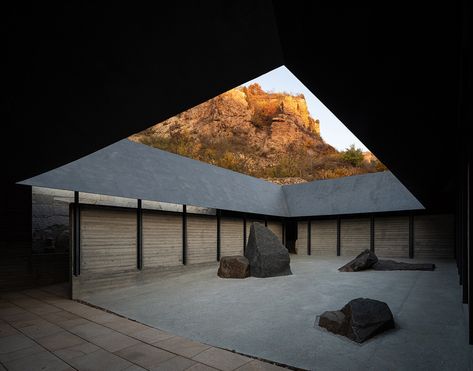 Meditation Building Architecture, Buddhist Temple Architecture, Meditation Retreat Architecture, Japanese Temple Architecture, Japanese Brutalist Architecture, Meditation Centre Architecture, Contemporary Chinese Architecture, Meditation Architecture Spaces, Meditation Architecture Design