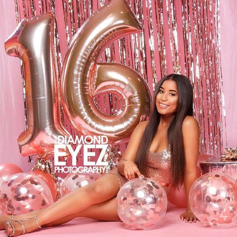 18th birthday photoshoot ideas #18th #birthday #party #ideas #photoshoot Sweet 16 Pictures, Glam Birthday, 17th Birthday Ideas, 16th Birthday Decorations, 21st Birthday Photoshoot, Cute Birthday Pictures, Birthday Fashion, Birthday Party For Teens, Sweet 16 Birthday Party