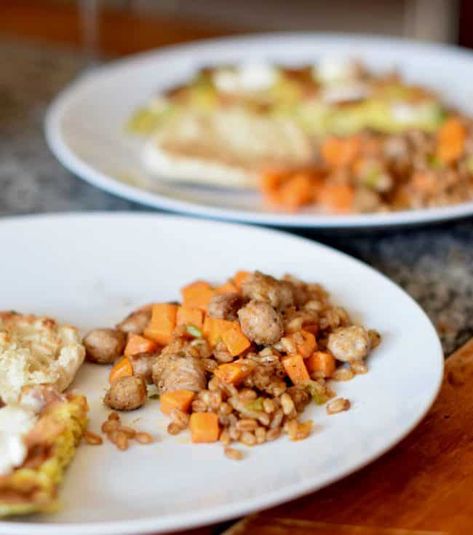 Farro Sweet Potato Breakfast Hash - LindySez | Recipes Farro Sweet Potato, Chicken Breakfast Sausage, Sweet Potato And Chicken, Sweet Potato Breakfast Hash, Sausage Hash, Potato Breakfast, Chipotle Chili Powder, Chicken Apple Sausage, Apple Chicken