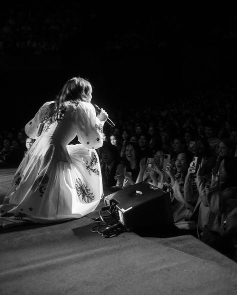 performing for you in australia has been such a privilege 🤍 here are some moments from sydney opera house last night and brisbane! so excited for the final sydney concert tonight ✨ i can’t believe it’s almost over!! Laufey Concert, Kiernan Shipka, While You Were Sleeping, Korean Entertainment, Jive, Conan Gray, She Song, Jenna Ortega, Live Laugh Love