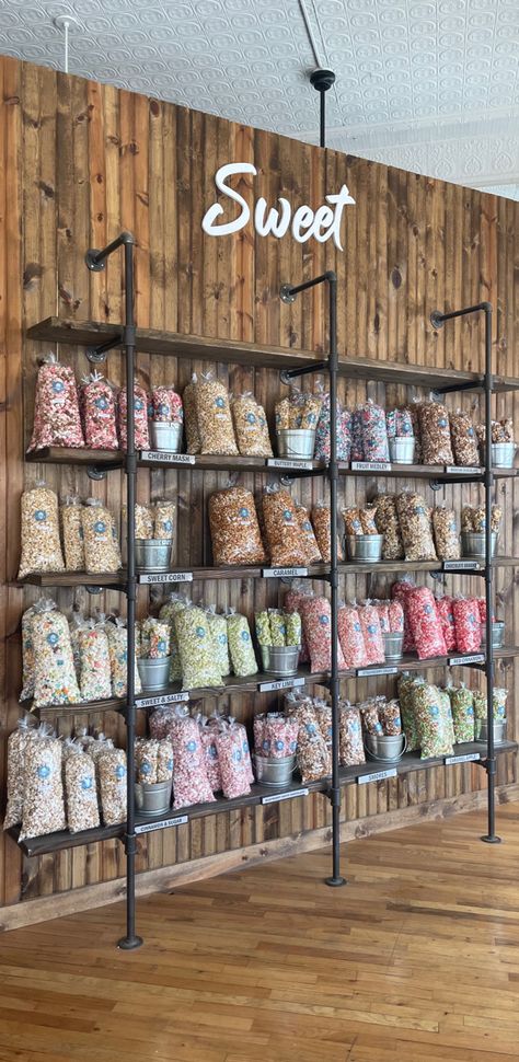 Popcorn Shop Design, Popcorn Display Ideas, Popcorn Stand Ideas, Popcorn Display, Selling Popcorn, Popcorn Store, Popcorn Stand, Popcorn Shop, Gourmet Popcorn