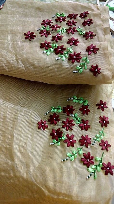 Ribbon Embroidery On Kurtis, Satin Work Embroidery, Ribbon Embroidery Blouse Designs, Ribbon Embroidery Saree Design, Ribbon Embroidery Saree, Arab Eid Outfits, Hand Embroidery Designs For Sarees, Eid Outfits Pakistani 2020, Eid Outfits Arab