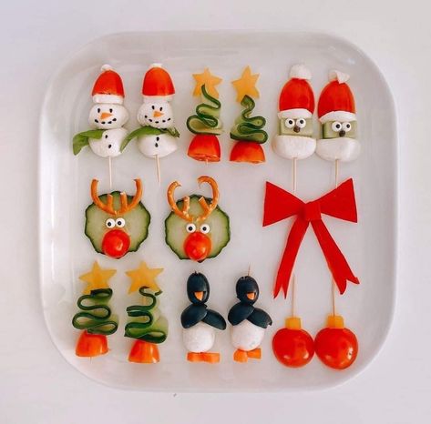 Amazing Food Decoration, Creative Food Art, Holiday Snacks, Easy Food Art, Christmas Food Dinner, Christmas Brunch, Xmas Food, Christmas Party Food, Christmas Snacks