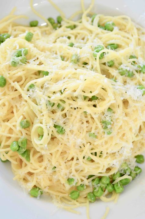 Lemon Recipes Dinner, Lemon Pasta Recipes, Pea Pasta, Pasta From Scratch, Pasta With Peas, Pasta Side Dishes, Pasta Ingredients, Pea Recipes, Lemon Pasta