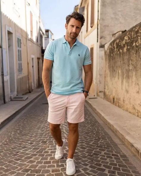 Men’s Summer Fashion Guide: Classy Street Styles & Beach Outfits Hombre Aesthetic, Classy Street Style, Streetwear For Men, Jeans Street Style, Summer Style Guide, Smart Casual Men, Casual Trends, Fashion Guide, Beach Outfits