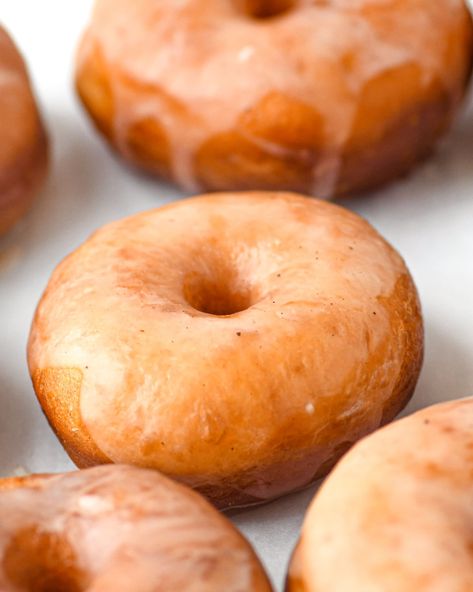 Buttermilk Donuts - buttermilk Buttermilk Doughnut Recipe, Buttermilk Donut Recipe, Buttermilk Donuts, Buttermilk Glaze, Keto Donuts, Fried Bread, Baked Doughnuts, Brioche Recipe, Desert Ideas