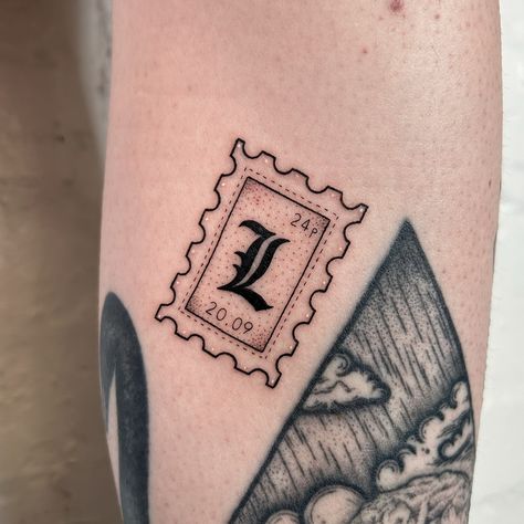 𝕷𝖔𝖓𝖉𝖔𝖓 20.09.24 . . . Little stamp tattoo done by me, on me 🖤 📷: tysm to @cloudysmith_tattoo for taking a photo for me as my flexibility levels had defo fizzled out by this point 💀🫶🏻 { 𝕯𝖔𝖓𝖊 while guesting at @parliamenttattoo London, England 𝖀𝖘𝖎𝖓𝖌: @bishoprotary @emalla.official @dynamiccolor @worldfamousink @pantheraink @butterluxe_uk • • • #stamptattoo #uktattoo #dotworktattoo #uktattooartist #newcastletattoo #newcastletattooartist #dotworktattoos #dotworktattooartist #femaletattooartist... Mailbox Tattoo Design, Mailbox Tattoo, Art Inspired Tattoos, Stamp Tattoo, Inspired Tattoos, Female Tattoo Artists, Dot Work Tattoo, Mailbox, London England