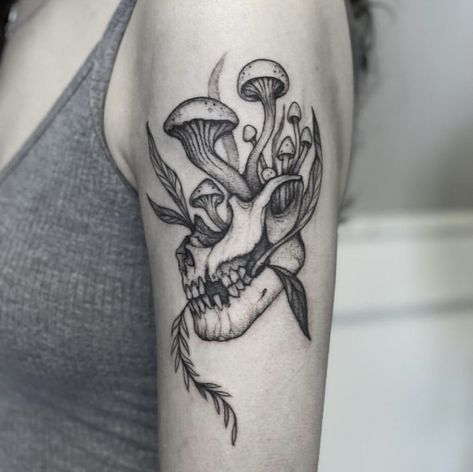 Mushroom Tattoo, Armband Tattoos, Skull Sleeve, Trippy Drawings, Epic Tattoo, Mushroom Tattoos, Cat Vs Dog, Minimalist Tattoos, Celebrity Tattoos