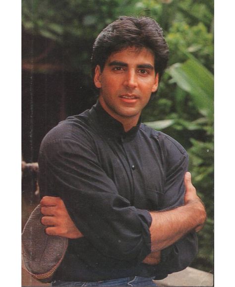 #AkshayKumar Akshay Kumar Photoshoot, Akshay Kumar Style, Vintage Bollywood Aesthetic, Childhood Images, 90s Bollywood Aesthetic, Funny Minion Memes, Jay Ryan, Handsome Celebrities, Francisco Lachowski