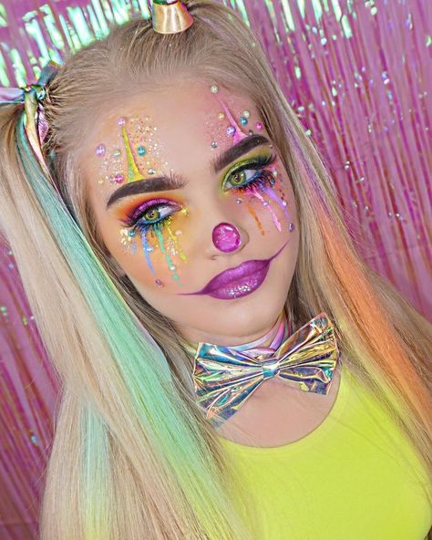 Payasa Clown Makeup Looks, Pola Top, Carnaval Make-up, Cute Clown Makeup, Circus Makeup, Makeup Clown, Makeup Zombie, Halloween Makeup Clown, Halloweenský Makeup