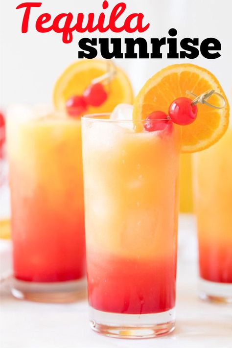 Tequila Sunrise Pitcher, Big Batch Tequila Sunrise, Tequila And Orange Juice Drinks, Taquilla Sunrise Drink Recipe, Alcholic Drink Orange, Rum And Grenadine Cocktails, Tequila Sunrise Nails Summer, Grenadine Recipe Cocktails, Summertime Drinks Alcohol