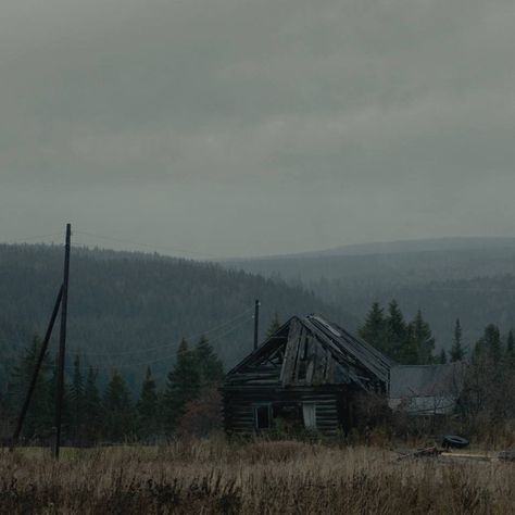 Rural Gothic Aesthetic, Mountain Gothic Aesthetic, Abandoned Mine Aesthetic, Appalachia Aesthetic Dark, Dark Farm Aesthetic, Appalachian Mountains Creepy, Appalachian Gothic Aesthetic, Dark Appalachia, Northern Gothic