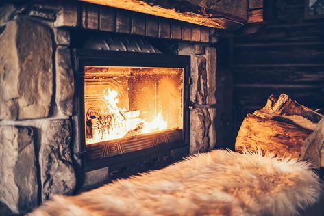 Wood Burning Fireplace Inserts, Fireplace Rugs, Clean Fireplace, Chimney Cleaning, Cabin Bedroom, Log Fires, Fireplace Hearth, Trendy Bedroom, Cozy Fireplace