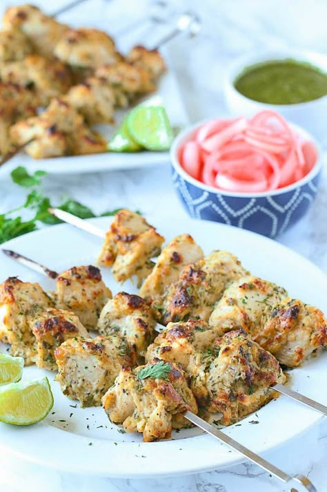 Malai Kabab Recipe, Malai Tikka Recipe, Chicken Malai Tikka, Chicken Starters, Seekh Kebab Recipes, Tikka Chicken, Malai Tikka, Chicken Malai, Malai Chicken