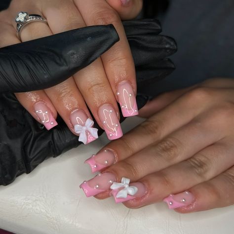 Nail Piercing, Long Stiletto Nails, Cute Short Nails, Cute Simple Nails, Short Acrylic, Long Acrylic, Unique Acrylic Nails, Hair Ponytail, Pink Nail Designs