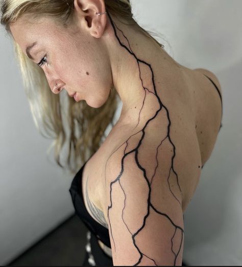 Blitz Tattoo, Arm Tattoos Drawing, Lightning Tattoo, Bolt Tattoo, Paris Tattoo, Scar Tattoo, Full Arm Tattoos, Back Tattoo Women, Spine Tattoos