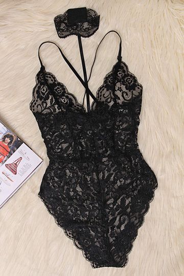 Cami Bodysuit, Queen Fashion, Body Suit Outfits, Pretty Lingerie, Lace Cami, Beautiful Lingerie, Black Lingerie, Lace Bodysuit, Lingerie Collection