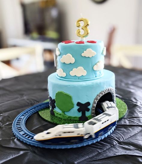 A train themed birthday cake with a tunnel through the base. Base is styrofoam, top is chocolate mud cake. Surprisingly not that hard to make! Train Cake With Tunnel, Tunnel Train Cake, Moving Train Cake Ideas, Train Cakes For Boys, Train Birthday Party Cake, Tunnel Cake, Chocolat Cake, Train Birthday Cake, Mcqueen Cake