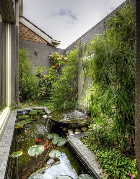 Small Yard Garden, Yard Garden Design, Art Retreat, Fountain Ideas, Kolam Koi, Taman Air, Urban Backyard, Garden Ponds, Courtyard Gardens