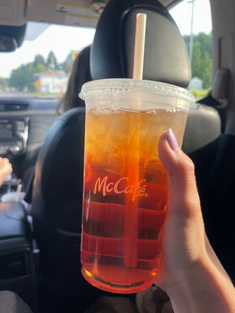 Mcdonalds Drinks Aesthetic, Mcdonald’s Sweet Tea, Mcdonalds Drinks, Mcdonalds Drink, Mcdonalds Sweet Tea, Mcdonald's Aesthetic, Easy Supper Recipes, Sweet Tea Recipes, Summer Lifestyle