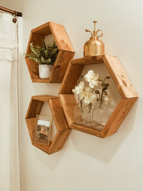 3 Hexagon Shelves Decor, Hexagon Shelf Bathroom, Decorating Hexagon Shelves, How To Decorate Hexagon Shelves, Hexagon Shelf Decor Living Rooms, Hexagon Bathroom Shelves, Bathroom Hexagon Shelves, Hexagon Shelves Bathroom, Hexagonal Shelves Decor