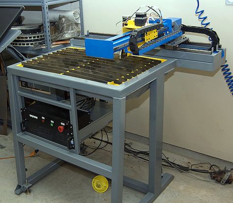 SMALL CAD plasma table setups? - Pirate4x4.Com : 4x4 and Off-Road Forum Cnc Plasma Projects Ideas, Cnc Plasma Projects, Must Have Woodworking Tools, Metalworking Projects, Ing Civil, Cnc Table, Cnc Plasma Table, Plasma Table, Woodworking Tools For Beginners