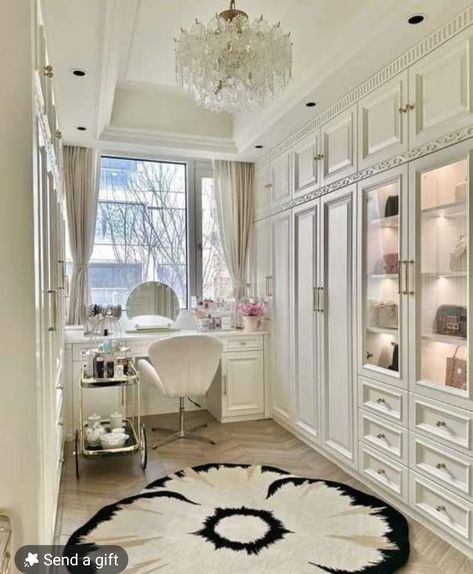 Fancy Dressing Room, Dream Dressing Room, Dream Closet Design, Luxury Closets Design, Dream Apartment Decor, Home Decor Ideas Living Room, Casa Vintage, Kitchen Home Decor, Home Decoration Ideas